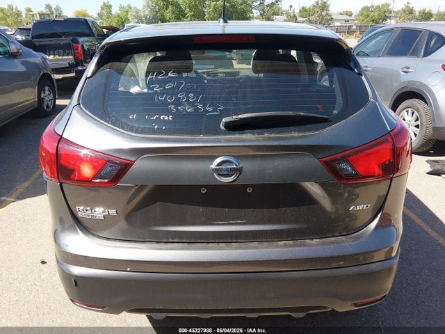 2017 Nissan Rogue Sport S მანქანა იყიდება აუქციონზე, vin: JN1BJ1CR8HW140881, აუქციონის ნომერი: 45227988