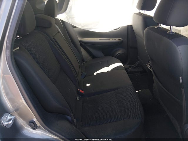 2017 Nissan Rogue Sport S მანქანა იყიდება აუქციონზე, vin: JN1BJ1CR8HW140881, აუქციონის ნომერი: 45227988