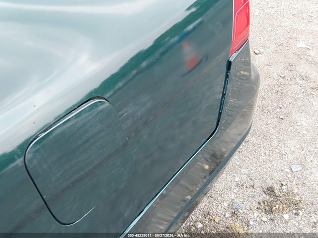 Продажа на аукционе авто 2001 Honda Civic Lx, vin: 2HGES16511H584979, номер лота: 45228011