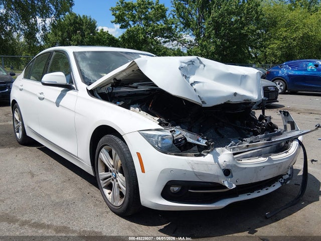 2017 Bmw 330i Xdrive მანქანა იყიდება აუქციონზე, vin: WBA8D9G35HNU61749, აუქციონის ნომერი: 45228037