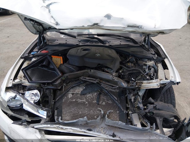 2017 Bmw 330i Xdrive მანქანა იყიდება აუქციონზე, vin: WBA8D9G35HNU61749, აუქციონის ნომერი: 45228037