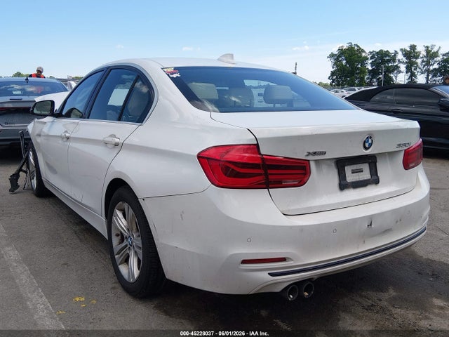 2017 Bmw 330i Xdrive მანქანა იყიდება აუქციონზე, vin: WBA8D9G35HNU61749, აუქციონის ნომერი: 45228037