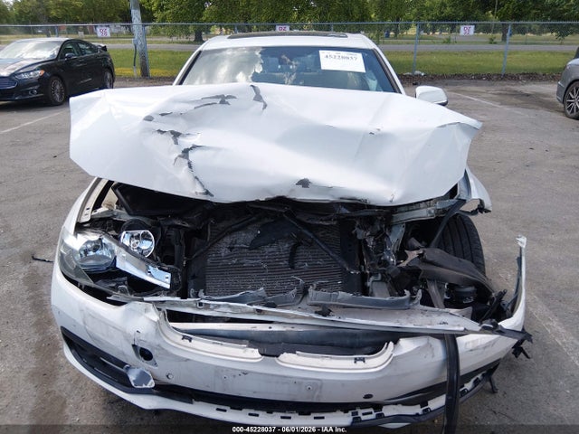 2017 Bmw 330i Xdrive მანქანა იყიდება აუქციონზე, vin: WBA8D9G35HNU61749, აუქციონის ნომერი: 45228037