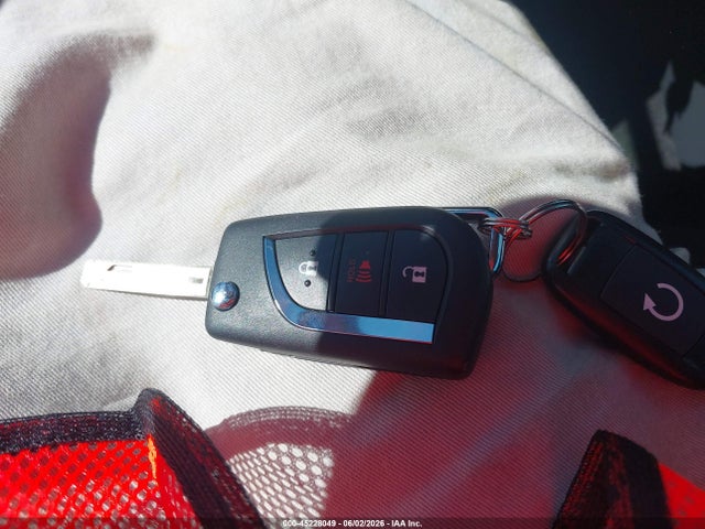 JTMMWRFV7SD326915 Toyota Rav4 Hybrid Le