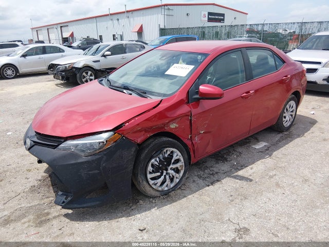 Toyota COROLLA LE 2018 5YFBURHE0JP753553 Image 2
