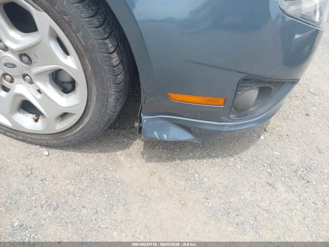 45228116 :رقم المزاد ، 3FAHP0HA3BR203212 vin ، 2011 Ford Fusion Se مزاد بيع