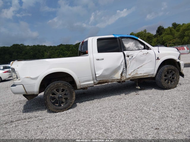 45228117 :رقم المزاد ، 3C6UR5FL2JG326375 vin ، 2018 Ram 2500 Laramie  4x4 6'4 Box مزاد بيع