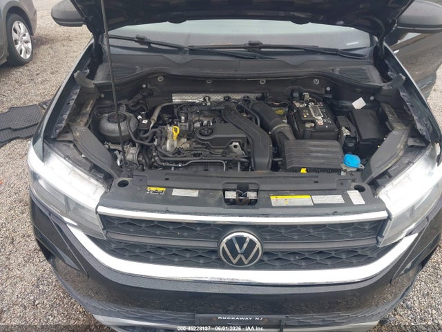 Продажа на аукционе авто 2022 Volkswagen Taos 1.5t S, vin: 3VVMX7B24NM008502, номер лота: 45228137