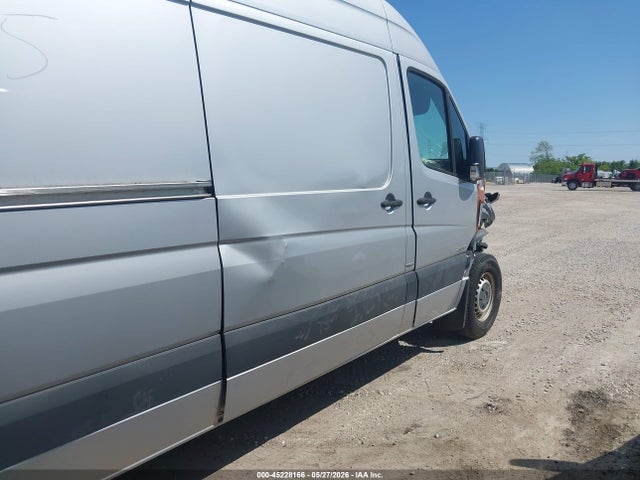 Aukcja sprzedaży 2016 Mercedes-benz Sprinter 2500 High  Roof, vin: WD3PE8DD8GP274831, numer aukcji: 45228166