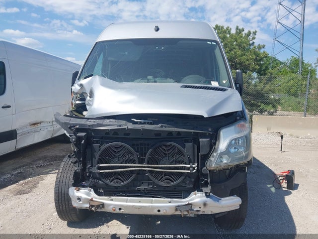 Aukcja sprzedaży 2016 Mercedes-benz Sprinter 2500 High  Roof, vin: WD3PE8DD8GP274831, numer aukcji: 45228166