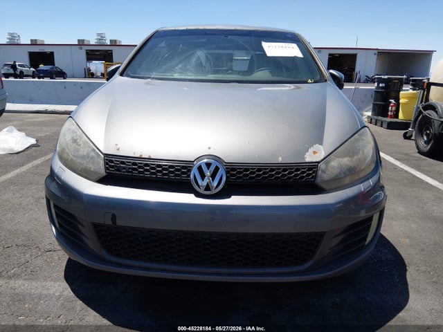 45228184 :رقم المزاد ، WVWFV7AJ7BW272203 vin ، 2011 Volkswagen Gti 2-door مزاد بيع