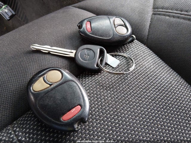 45228206 :رقم المزاد ، 5GTDN136168102127 vin ، 2006 Hummer H3 Suv مزاد بيع