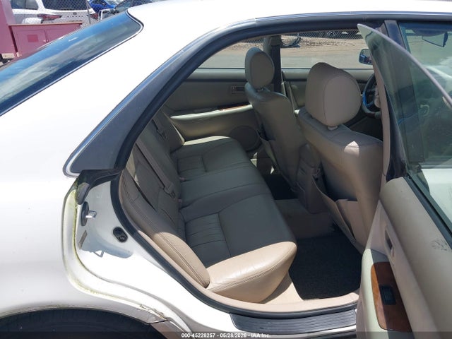 45228257 :رقم المزاد ، JT8BF28G3X0214638 vin ، 1999 Lexus Es 300 مزاد بيع