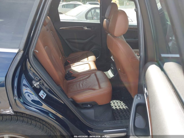 45228260 :رقم المزاد ، WA1LFAFP4BA028297 vin ، 2011 Audi Q5 2.0t Premium مزاد بيع