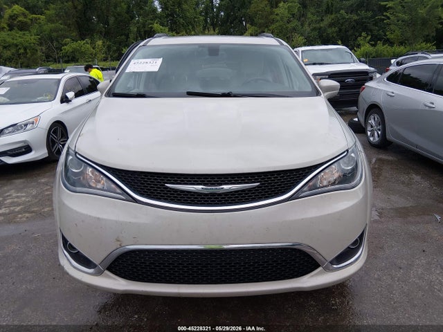 Продажа на аукционе авто 2017 Chrysler Pacifica Touring-l, vin: 2C4RC1BG6HR587479, номер лота: 45228321