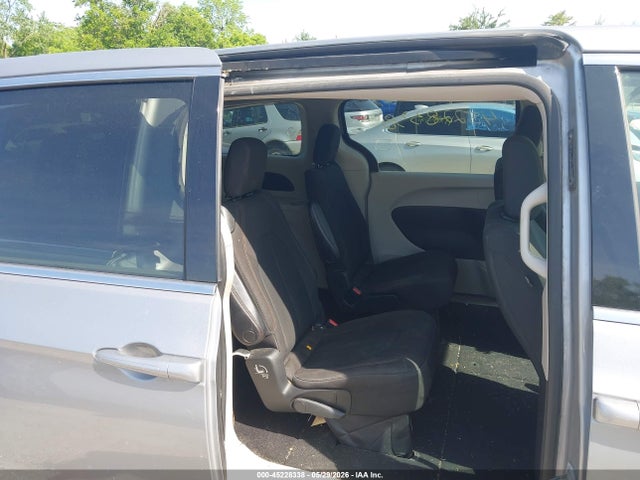 2018 Chrysler Pacifica Lx მანქანა იყიდება აუქციონზე, vin: 2C4RC1CG3JR130097, აუქციონის ნომერი: 45228338