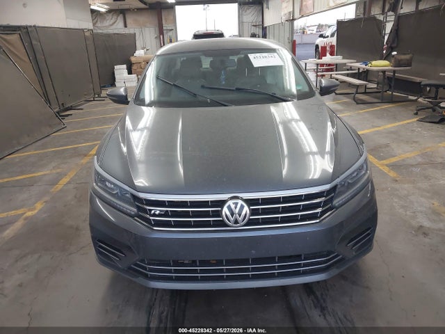 Aukcja sprzedaży 2017 Volkswagen Passat 1.8t R-line, vin: 1VWDT7A33HC042390, numer aukcji: 45228342