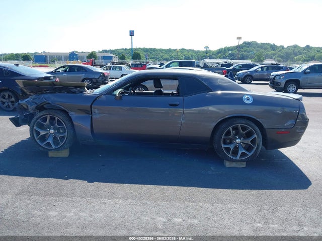 45228356 :رقم المزاد ، 2C3CDZBG8FH861550 vin ، 2015 Dodge Challenger Sxt Plus مزاد بيع