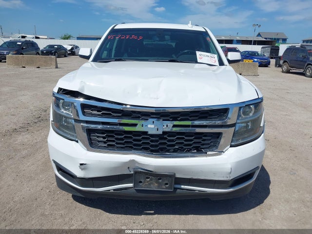 Продажа на аукционе авто 2018 Chevrolet Suburban Ls, vin: 1GNSCGKC7JR221857, номер лота: 45228369
