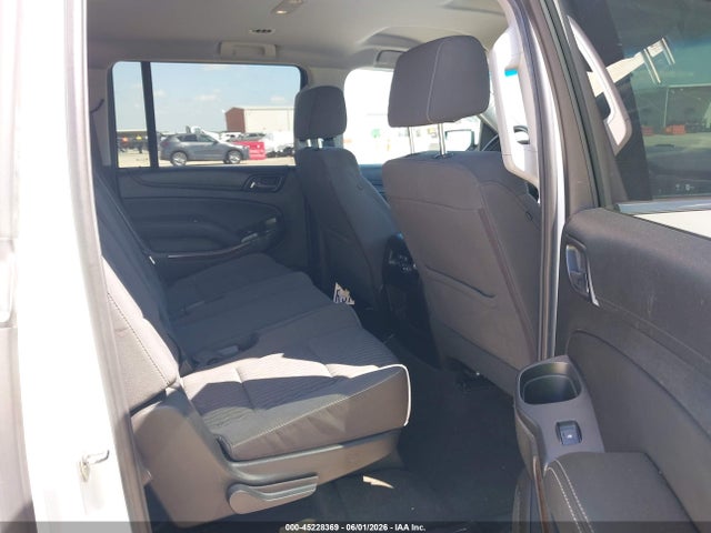 Продажа на аукционе авто 2018 Chevrolet Suburban Ls, vin: 1GNSCGKC7JR221857, номер лота: 45228369