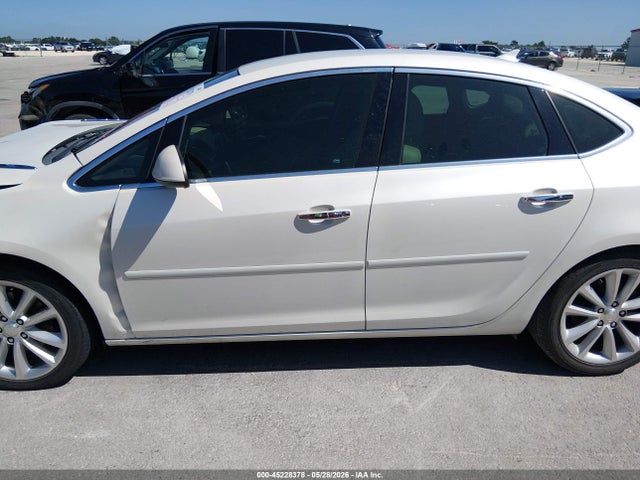 45228378 :رقم المزاد ، 1G4PS5SK3D4171047 vin ، 2013 Buick Verano Leather Group مزاد بيع