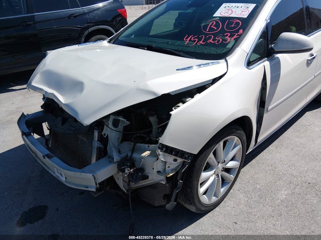 45228378 :رقم المزاد ، 1G4PS5SK3D4171047 vin ، 2013 Buick Verano Leather Group مزاد بيع