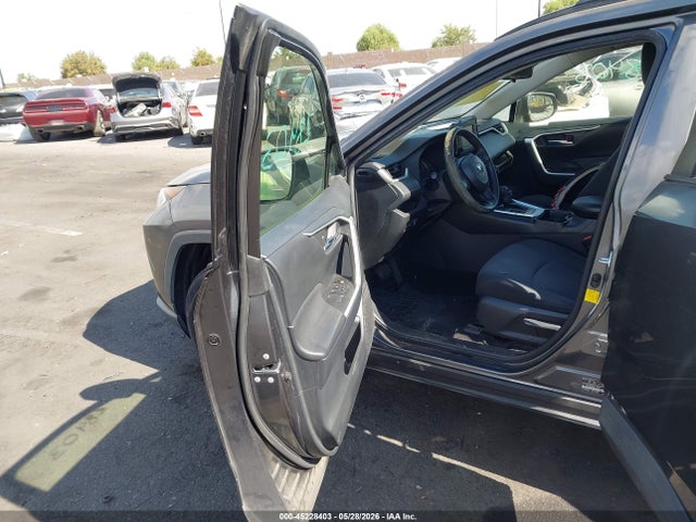 JTMW1RFV8KD028607 Toyota Rav4 Xle