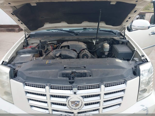 45228440 :رقم المزاد ، 1GYFK66868R258495 vin ، 2008 Cadillac Escalade Esv Standard مزاد بيع