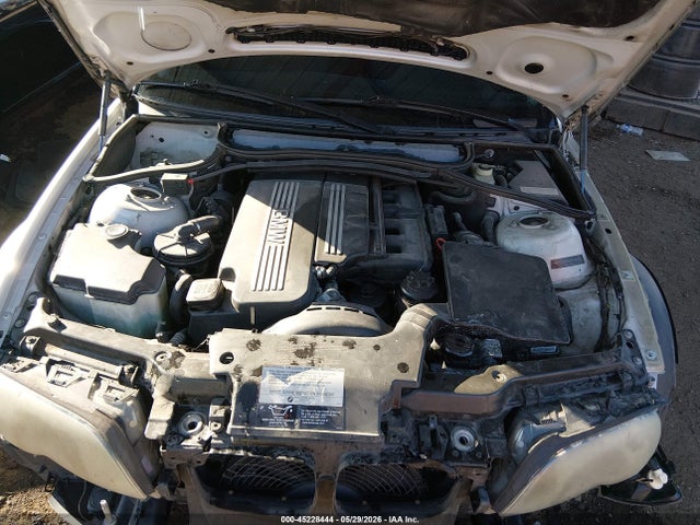 2004 Bmw 325i მანქანა იყიდება აუქციონზე, vin: WBAAZ33424KP89480, აუქციონის ნომერი: 45228444
