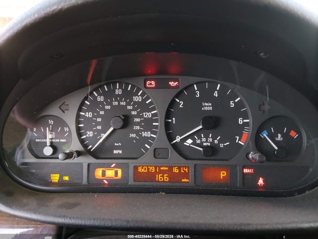 2004 Bmw 325i მანქანა იყიდება აუქციონზე, vin: WBAAZ33424KP89480, აუქციონის ნომერი: 45228444