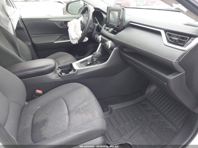 45228452 :رقم المزاد ، JTMH1RFV3LD053540 vin ، 2020 Toyota Rav4 Le مزاد بيع