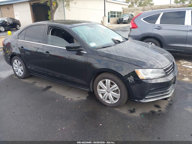 2017 3VW2B7AJ4HM218242 main image