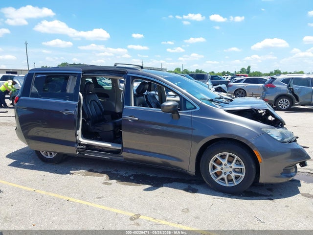 45228471 :رقم المزاد ، 2C4RC1DG5LR176161 vin ، 2020 Chrysler Voyager Lxi مزاد بيع