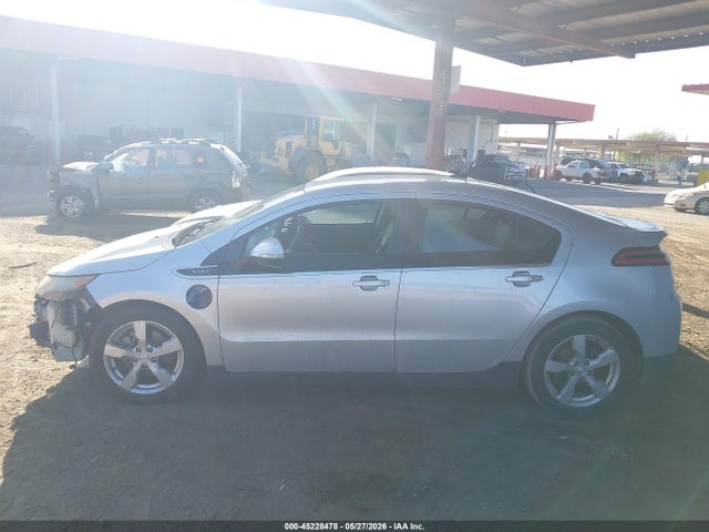 45228478 :رقم المزاد ، 1G1RA6E45DU121178 vin ، 2013 Chevrolet Volt مزاد بيع