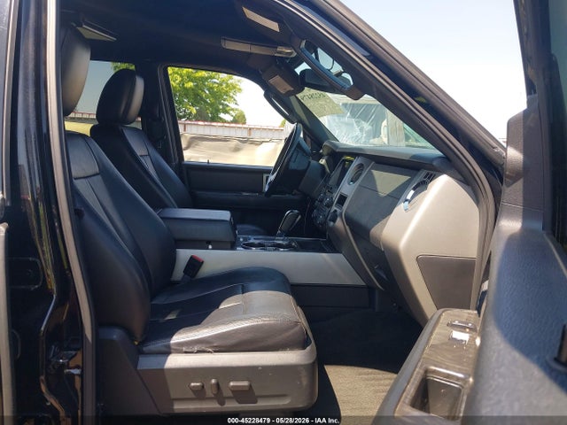 Ford Expedition Limited 2016 1FMJU2AT8GEF33221 Image 5