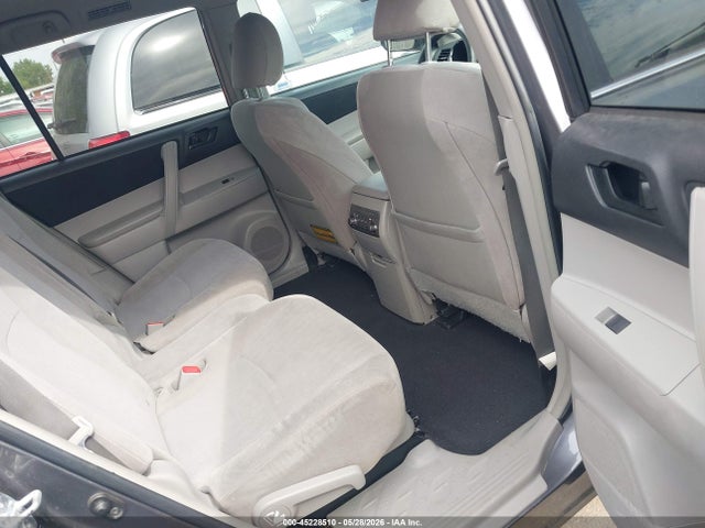 Продажа на аукционе авто 2011 Toyota Highlander Base V6, vin: 5TDBK3EH6BS091794, номер лота: 45228510