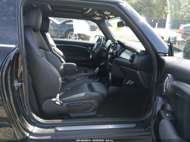 2023 Mini Hardtop Cooper S მანქანა იყიდება აუქციონზე, vin: WMW53DH09P2T56001, აუქციონის ნომერი: 45228518