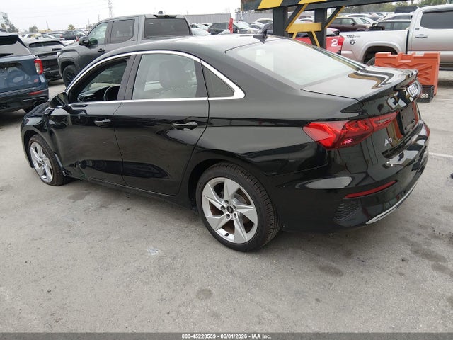 WAUAUDGY5NA096833 Audi A3 Premium 40 Tfsi Front-wheel Drive S Tronic
