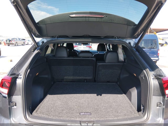 45228643 :رقم المزاد ، 1V26E2CA6LC210986 vin ، 2020 Volkswagen Atlas Cross Sport 3.6l V6 Se W/technology/3.6l V6 Se W/technology R-line مزاد بيع