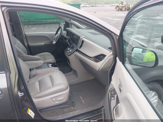 2016 Toyota Sienna Xle მანქანა იყიდება აუქციონზე, vin: 5TDYK3DC2GS695608, აუქციონის ნომერი: 45228679