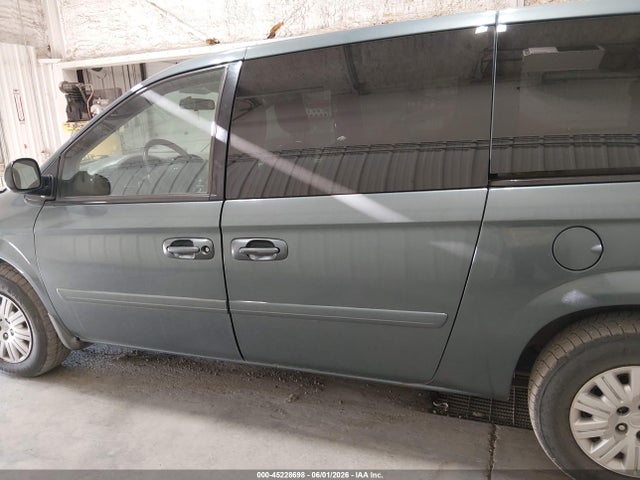 45228698 :رقم المزاد ، 2A4GP44R77R170182 vin ، 2007 Chrysler Town & Country Lx مزاد بيع