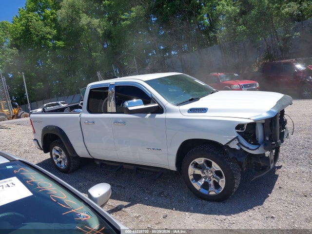 2021 Ram 1500 Big Horn  4x4 6'4 Box მანქანა იყიდება აუქციონზე, vin: 1C6SRFBT7MN697921, აუქციონის ნომერი: 45228702