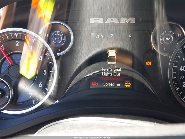 2021 Ram 1500 Big Horn  4x4 6'4 Box მანქანა იყიდება აუქციონზე, vin: 1C6SRFBT7MN697921, აუქციონის ნომერი: 45228702