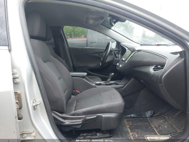 1G1ZE5ST6HF270705 Chevrolet MALIBU 1LT