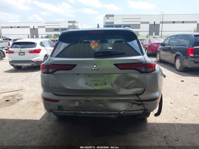 45228772 :رقم المزاد ، JA4J3VA8XPZ053432 vin ، 2023 Mitsubishi Outlander Sel 2.5 2wd مزاد بيع