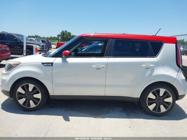 KIA SOUL + 2018 KNDJP3A58J7571479 Image 14