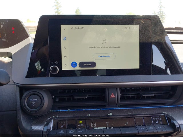 JTDADABU6T3033070 Toyota Prius Xle Awd-e