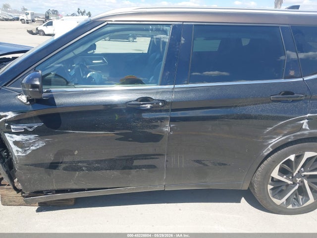Aukcja sprzedaży 2023 Mitsubishi Outlander Phev 40th Anniversary S-awc, vin: JA4T5VA98PZ035667, numer aukcji: 45228804
