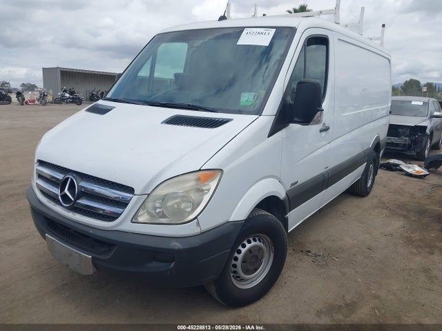2013 Mercedes-benz Sprinter 2500 Normal Roof მანქანა იყიდება აუქციონზე, vin: WD3PE7CC6D5726074, აუქციონის ნომერი: 45228813
