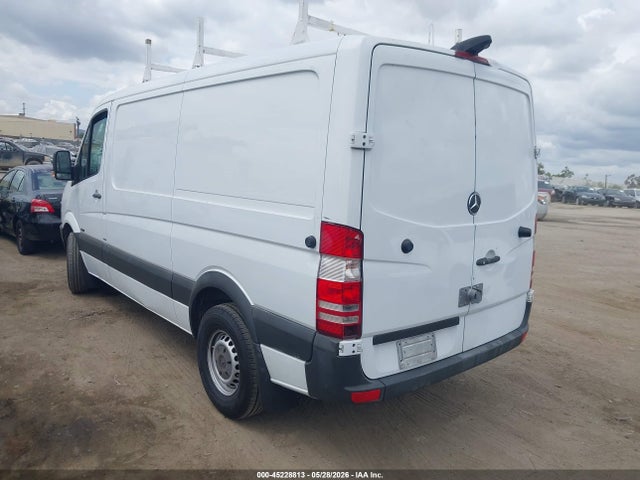 2013 Mercedes-benz Sprinter 2500 Normal Roof მანქანა იყიდება აუქციონზე, vin: WD3PE7CC6D5726074, აუქციონის ნომერი: 45228813